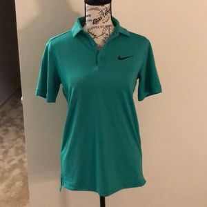 🟣Green Nike polo size L🟣